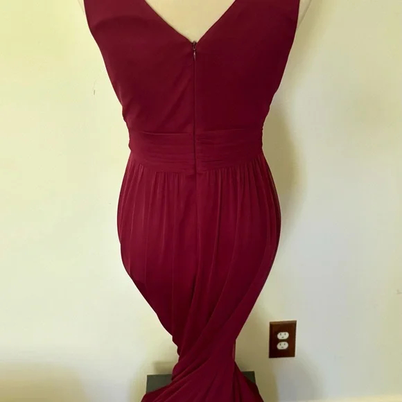 NWOT Melrose Bridal Burgundy Wine Sleeveless Empire Waist Bridesmaid Dress - Picture 8 of 12